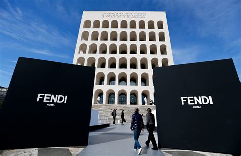 lista manager fendi roma|Fendi Roma: Eternal City panache at a Rationalist masterpiece.